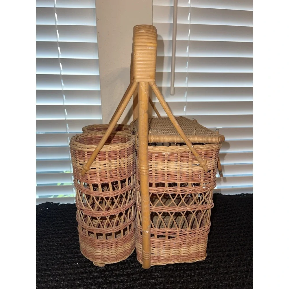 Vintage MCM Wicker Woven Picnic Basket 2 Wine Bottle‎ Holder Handle & Lid W/Red